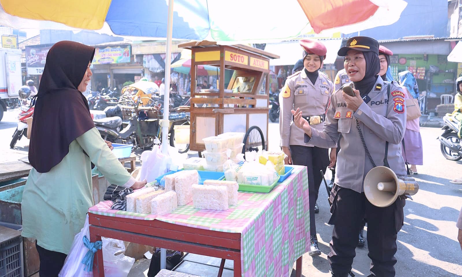 Inovatif, Polrestabes Surabaya Terapkan Aplikasi ETSP Pada Operasi ...