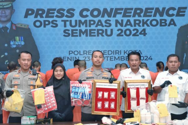 Polres Kediri Kota Berhasil Amankan Belasan Tersangka Penyalahgunaan Narkoba, Satu Diantaranya Wanita