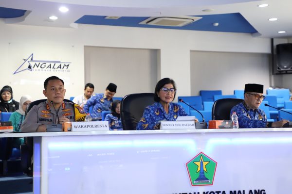 Vaksinasi HPV: Polresta Malang Kota Bersama Dinkes Kota Malang Cegah Kanker Servik Sejak Usia Dini