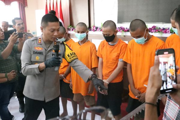 Polres Mojokerto Kota Berhasil Tangkap Anggota Gangster Casper yang Rampas Motor 3 Remaja
