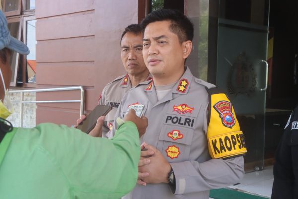 Polres Probolinggo Amankan Terduga Pelaku Pemerasan Kades Kropak Bantaran