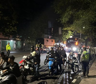 6c56241a-f780-4f44-afdd-a83902ffa5c2